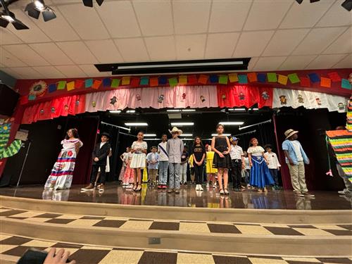 Students Perform in Hispanic Heritage Show